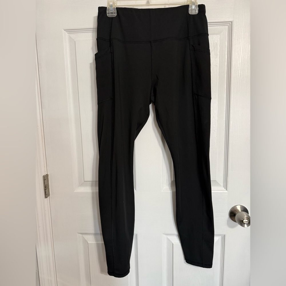 Avia Women's Black Leggings with Pockets